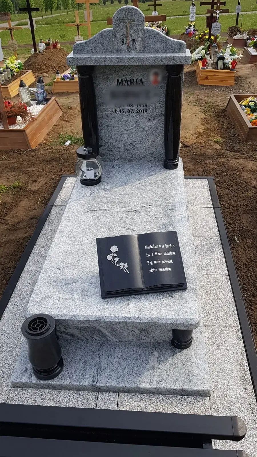 11 GRANIT VISCOUNT WHITE