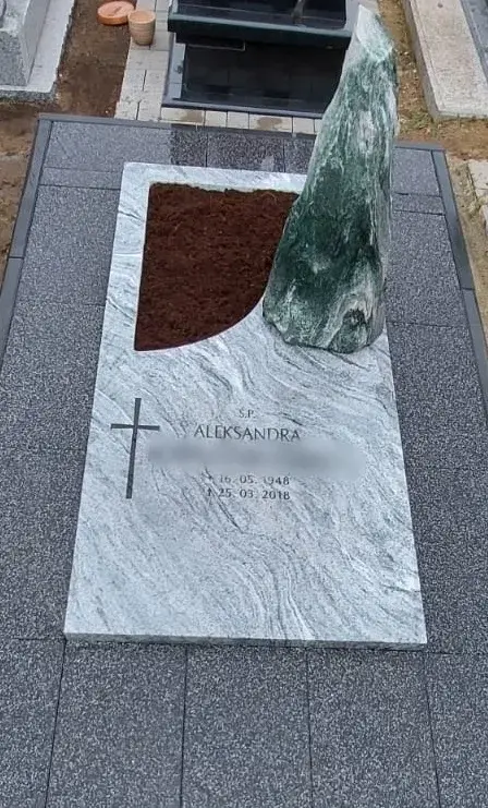 12 GRANIT VISCOUNT WHITE