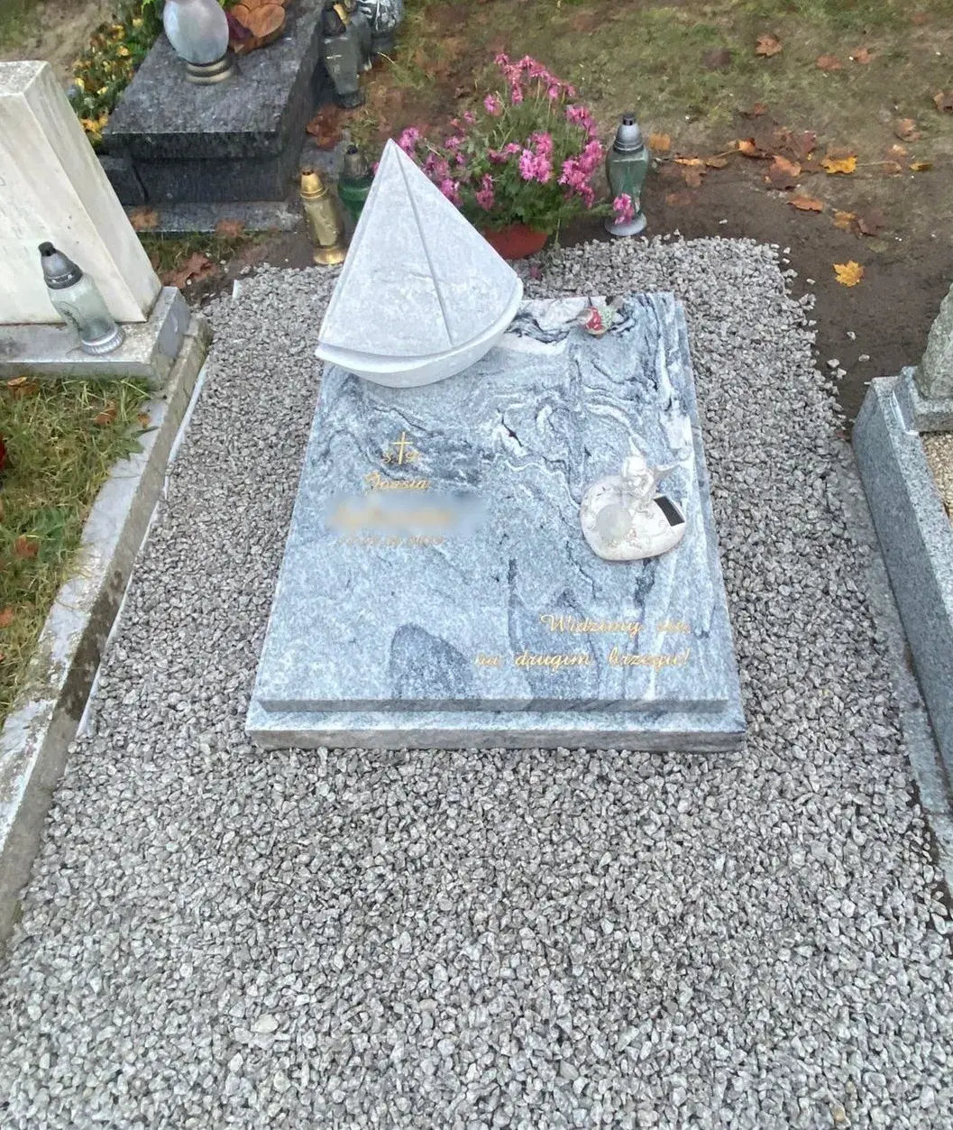 26 GRANIT VISCOUNT WHITE