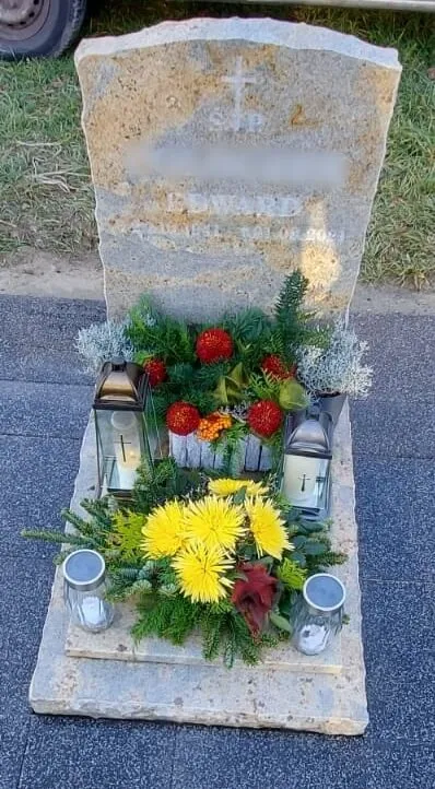 4 GRANIT KASHMIR GOLD